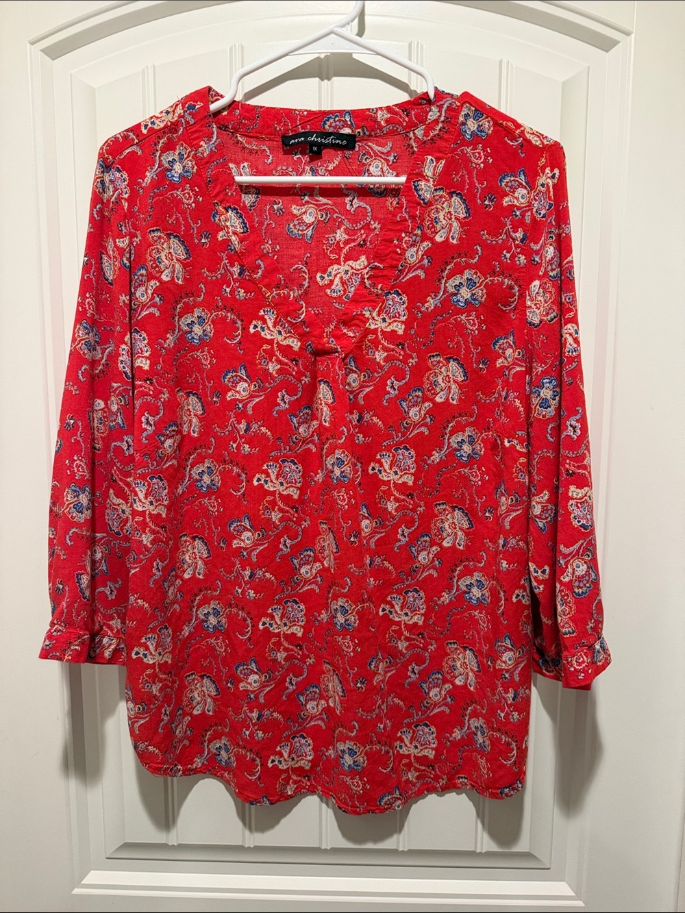 Ava Christine Red Paisley V-Neck Tunic Top